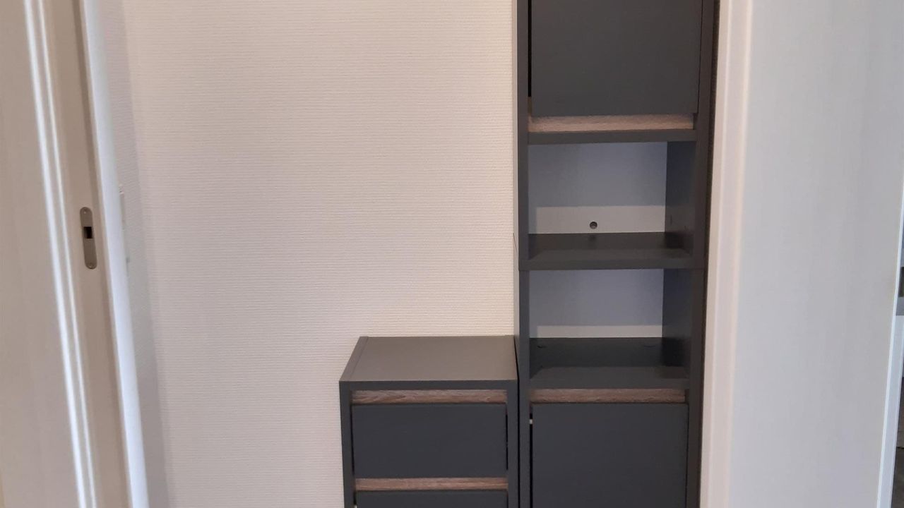 Flurbereich zw. Schlaf und Badezimmer Flurbereich zw. Schlaf und Badezimmer